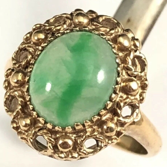 Stunning Estate VNT Solid 10K Yellow Gold Jade Jadeite Cabochon Ring Size 7 - Picture 1 of 13